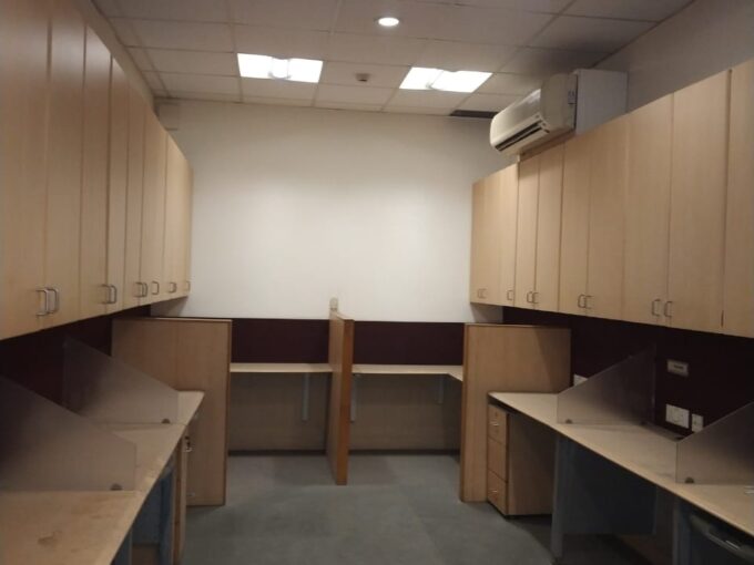 semi furnished office space for lease in Okhla phase-3