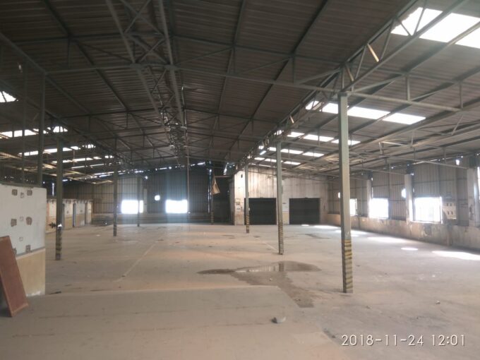 tin shed warehouse is available for lease