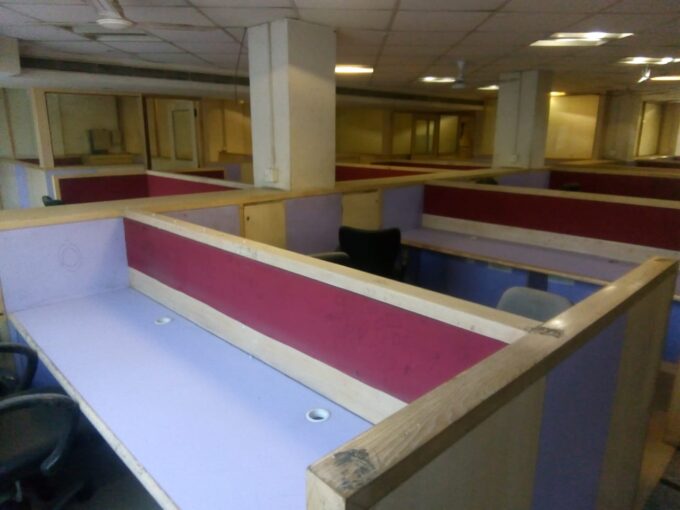 semi furnished office space for call centre